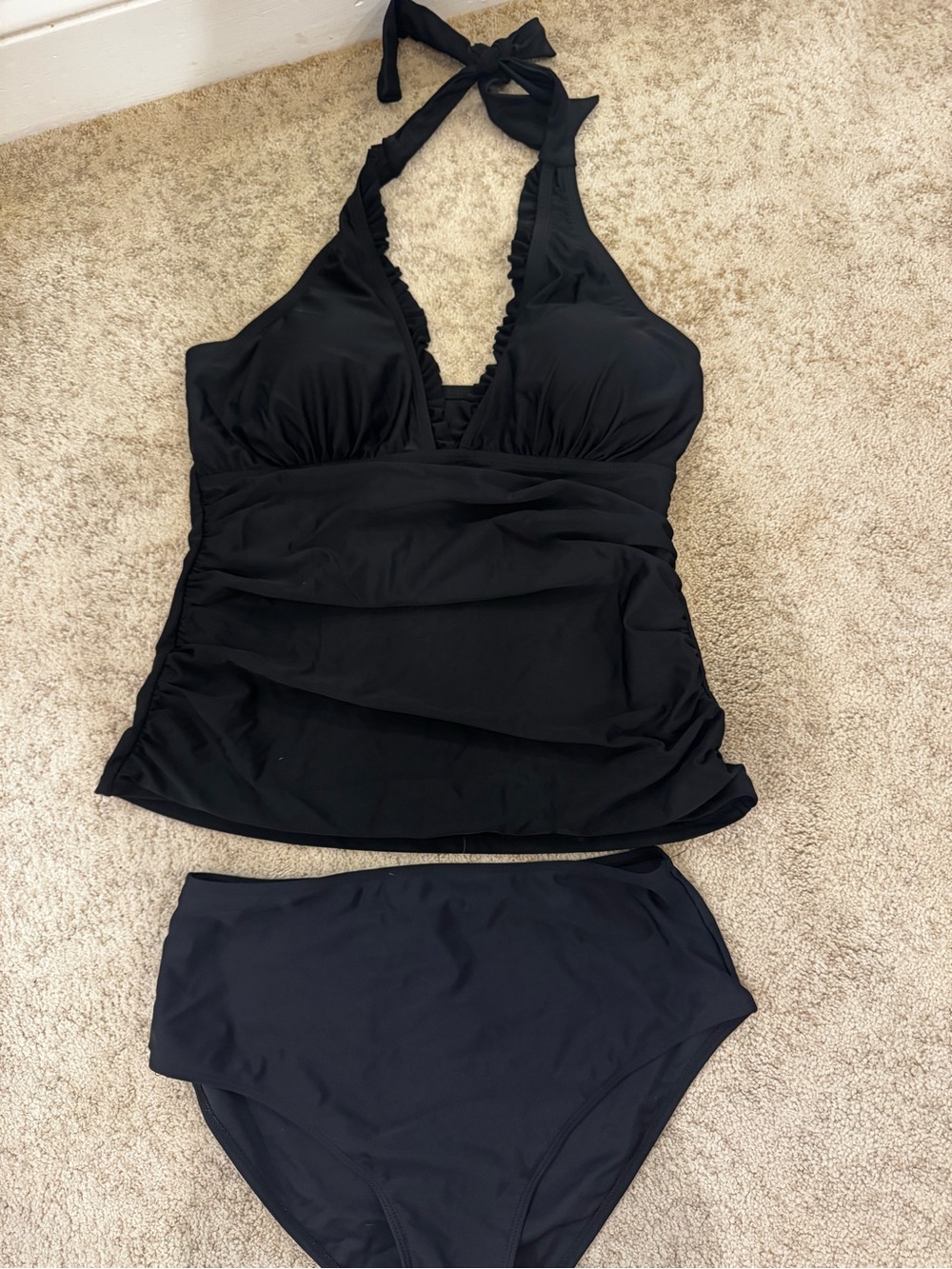 2 Piece Black Ruffle Halter Tankini Set - Picture 5 of 11